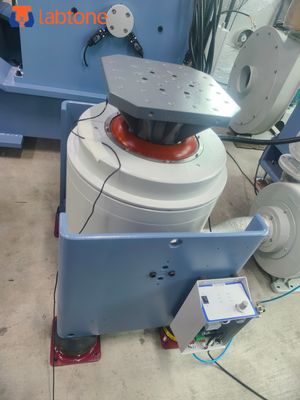 3 Eksenli Titreşim Test Sistemleri, Otomotiv Parçaları Yol Simülasyonu İçin Sarsıcı Tabla​