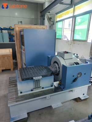 Maks Sinus kuvveti 700Kg.f zirve (7KN) Şok ve titreşim pil test çözümleri için hava soğutmalı titreşim masası test ekipmanları