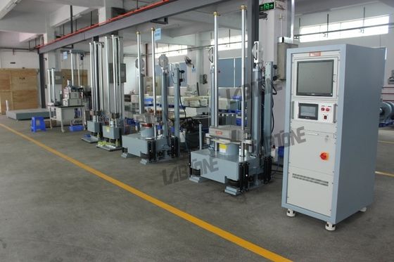 200x250mm'den 200x200cm'e kadar masa boyutlarına sahip Şok Test Sistemi, 1000 kilogram'a kadar çeşitli numune ağırlıklarını test etmek için uygundur